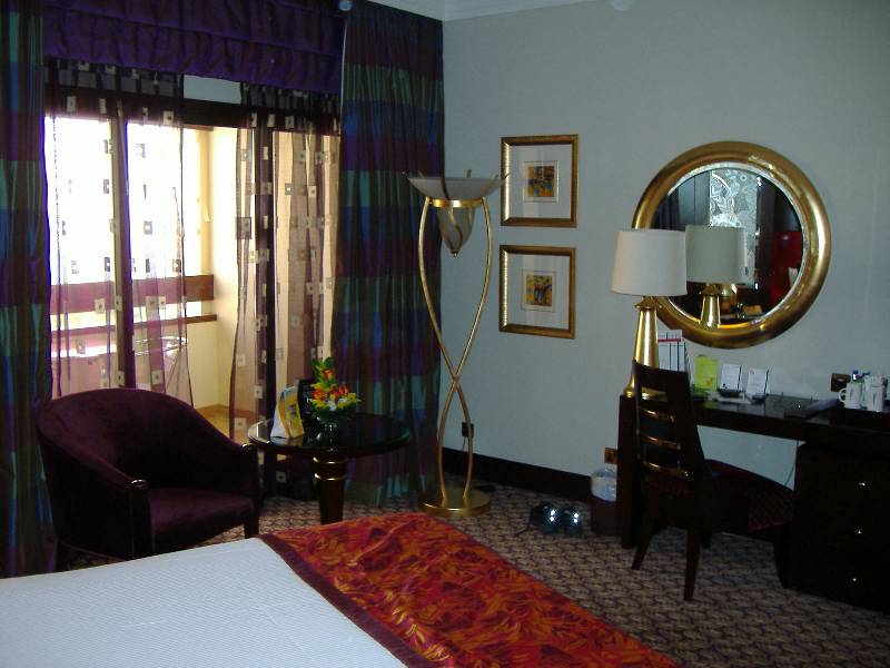 Le Meridien Abu Dhabi (1) 